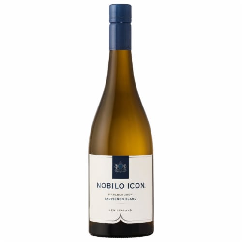 Nobilo Icon™ Sauvignon Blanc New Zealand White Wine Perspective: front