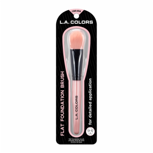 L.A. Colors Foundation Brush Perspective: front