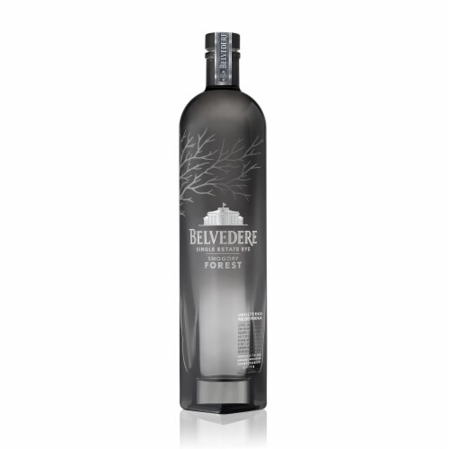 Belvedere Single Estate Rye Smogory Forest Vodka Perspective: front