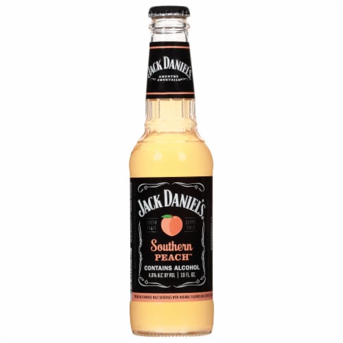 Jack Daniel's Southern Peach Country Cocktail Perspective: front