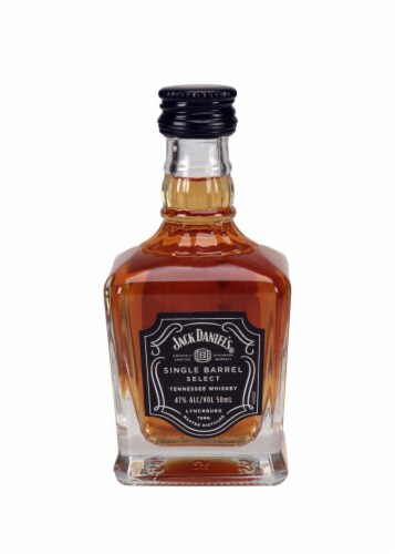 Jack Daniel's Single Barrel Select Tennessee Whiskey Perspective: front