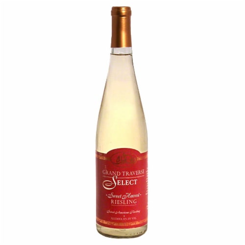 Grand Traverse Select Sweet Harvest Riesling Perspective: front