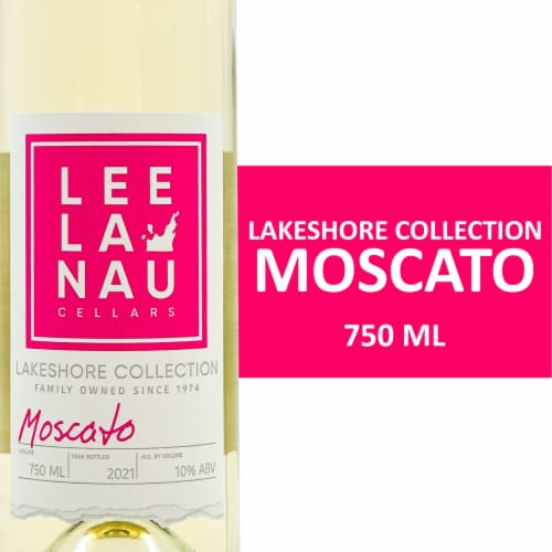 Leelanau Cellars Lakeshore Collection Moscato White Wine Perspective: front