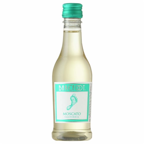 Barefoot® Moscato California White Wine Perspective: front