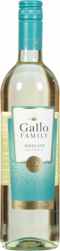 Gallo Family Vineyards Moscato California White Wine Perspective: front