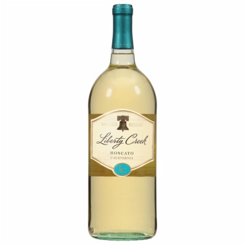 Liberty Creek Vineyards Moscato White Wine 1.5L Perspective: front
