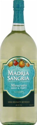 Madria Moscato Sangria White Wine Perspective: front