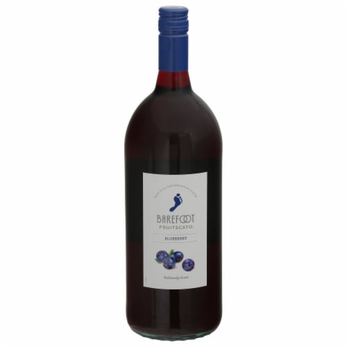 Barefoot® Fruitscato® Bluberry Moscato Wine Perspective: front