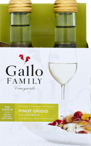 Gallo Family Vineyards Pinot Grigio California White Wine Perspective: front