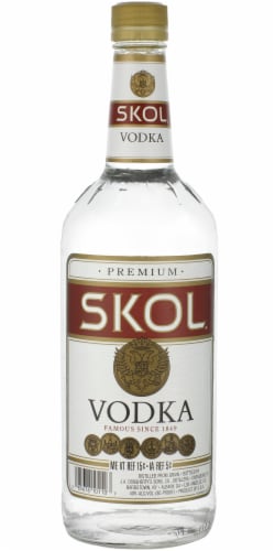 Skol Premium Vodka Perspective: front