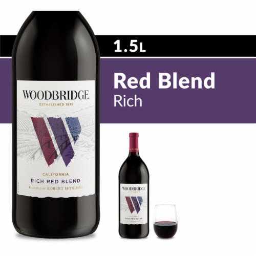 Woodbridge Rich Red Blend Red Wine Perspective: front