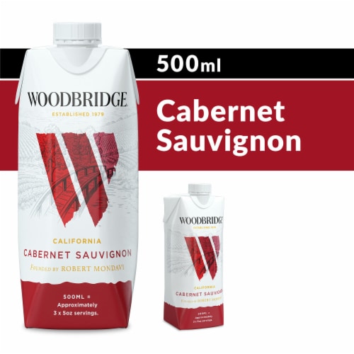 Woodbridge Cabernet Sauvignon Red Wine Box Perspective: front