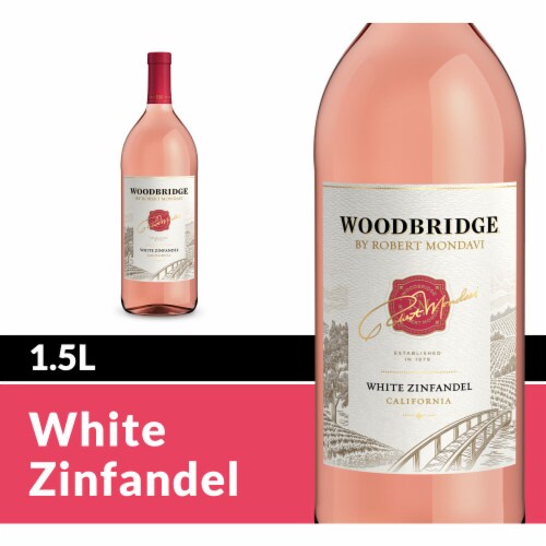 Woodbridge White Zinfandel Wine Perspective: front