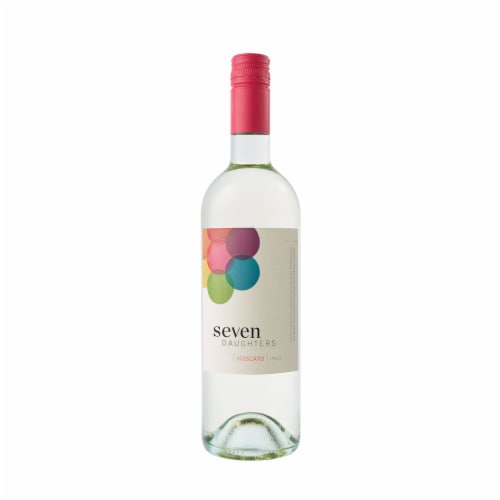 Seven Daughters Moscato Italy White Wine Perspective: front