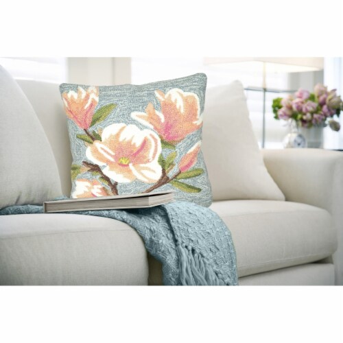 Liora Manne Frontporch Magnolia Indoor Outdoor Pillow Chambray 1