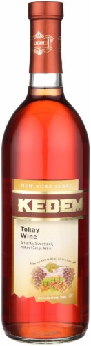 Kedem Traditional Tokay Wine Perspective: front
