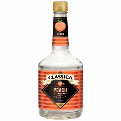 Classica Peach Schnapps Liqueur Perspective: front