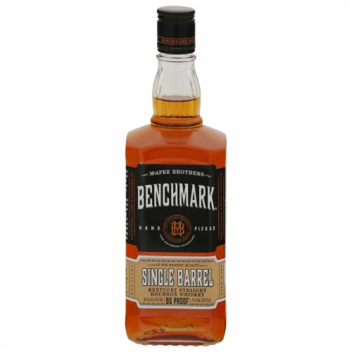 Benchmark® Single Barrel Kentucky Straight Bourbon Whiskey Perspective: front