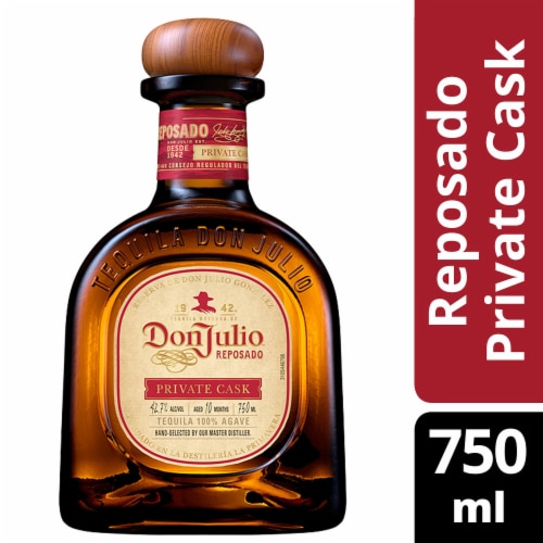 Don Julio Reposado Private Cask Tequila Perspective: front