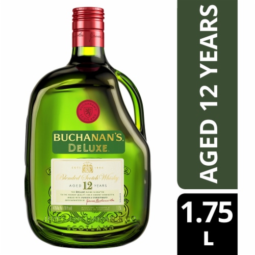 Buchanan's DeLuxe 12 Year Blended Scotch Whisky Perspective: front