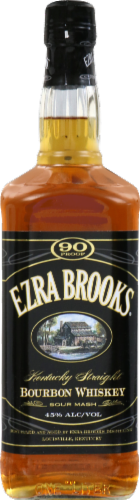 Ezra Brooks Kentucky Bourbon Whiskey Perspective: front