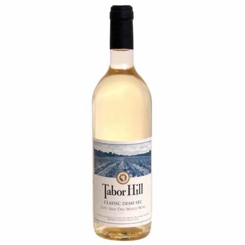 Tabor Hill Classic Demi-Sec White Perspective: front