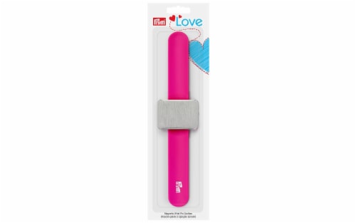 Dritz Prym Love Wrist Magnetic Pin Cushion Perspective: front