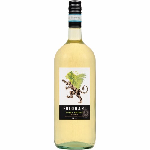 Folonari Pinot Grigio White Wine Perspective: front