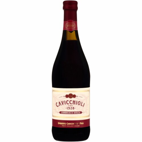 Cavicchioli Lambrusco Dolce Red Wine Perspective: front