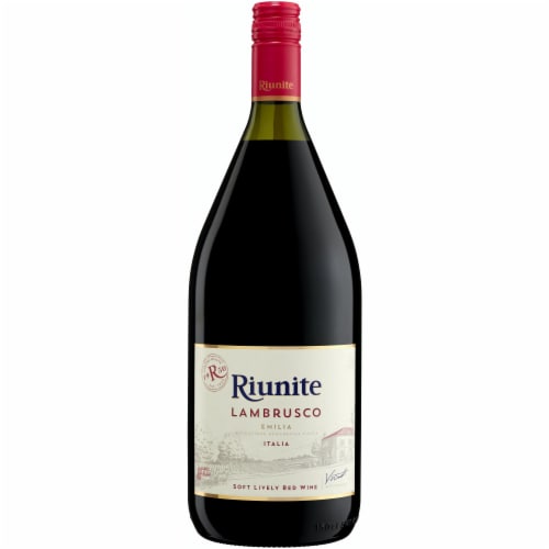 Riunite Lambrusco Semi-Sparkling Italian Red Wine Perspective: front