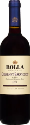 Bolla Cabernet Sauvignon Italy Red Wine Perspective: front