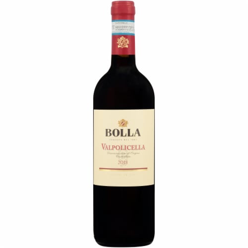 Bolla Valpolicella Red Wine Perspective: front