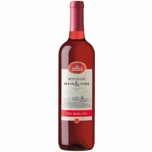 Beringer Main & Vine Red Moscato Chile Wine Perspective: front