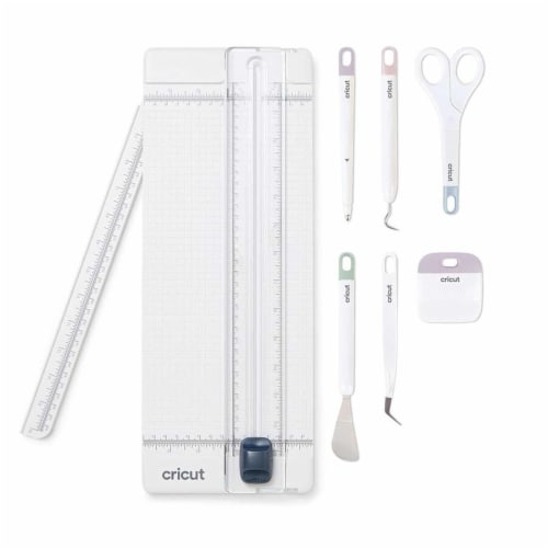 Circut® Essential Tool Set Perspective: front