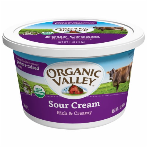 Organic Valley Rich & Creamy Sour Cream Perspective: front