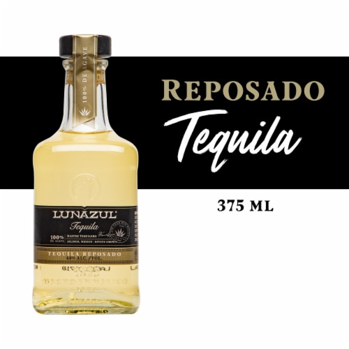 Lunazul Tequila Reposado Perspective: front