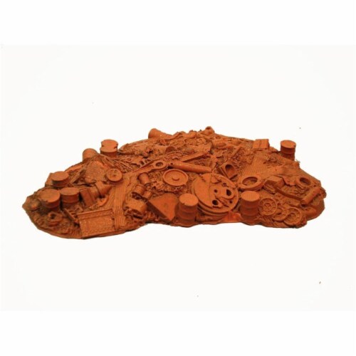 Monroe Models MON2102 HO Scale Railroad Scrap Metal Junk Pile Perspective: front