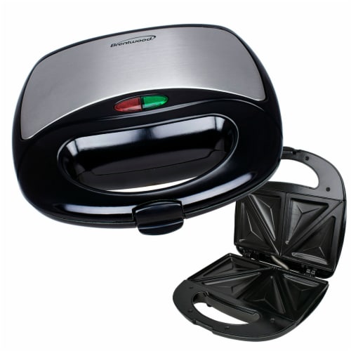 Brentwood Sandwich Maker (Black and Stainless Steel) Perspective: front
