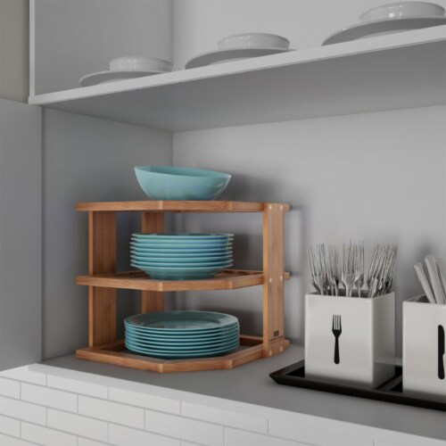 Corner clearance shelf cupboard