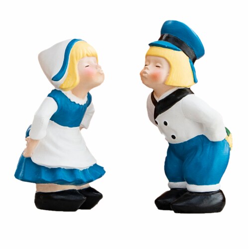 Gardens Alive! Minature Kissing Dutch Couple Garden Statues Perspective: front