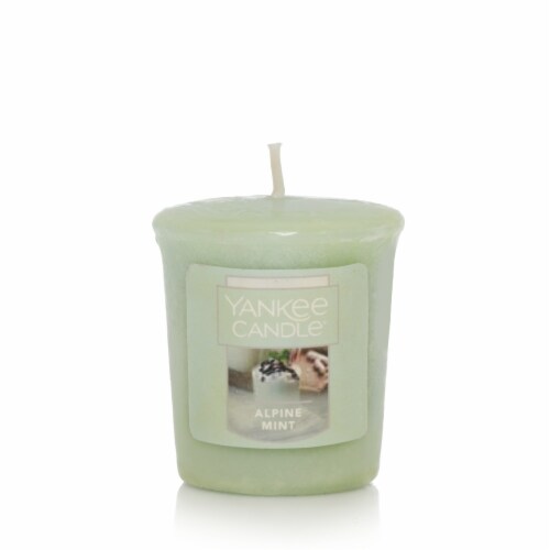 Yankee Candle Samplers® Alpine Mint Votive Candle - Green Perspective: front