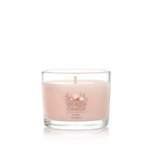Yankee Candle® Mini Jar Candle Pink Sands™ Perspective: front