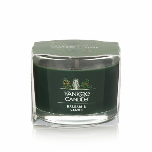 Yankee Candle® Holiday Mini Jar Candle Balsam & Cedar Perspective: front