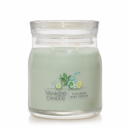 Yankee Candle Cucumber Mint Cooler Jar Candle Perspective: front
