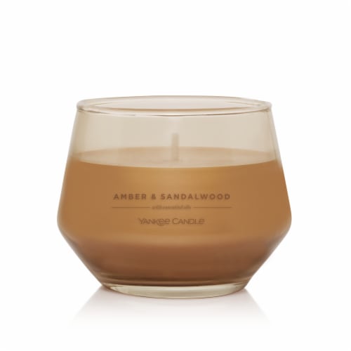 Yankee Candle Amber & Sandalwood Jar Candle Perspective: front