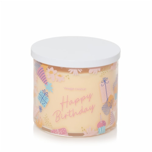 Yankee Candle Happy Birthday Jar Candle Perspective: front