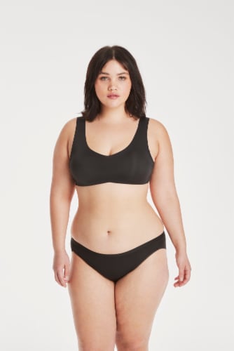 Hanes Ultimate Comfy Support Wirefree Bra