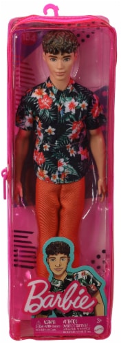 Mattel Barbie® Fashionistas Ultimate Closet Doll and Accessories, 1 ct -  Smith's Food and Drug