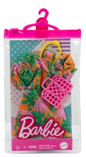 Barbie Fashions 2-Pack 2 Outfits & 2 Accessories: Polka Dot Blouse &  Gingham Skirt, 1 - Kroger