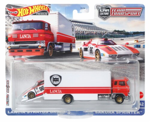 Hot Wheels® Team Transport™ Sakura Sprinter™ Lancia Stratos Group 5 Perspective: front